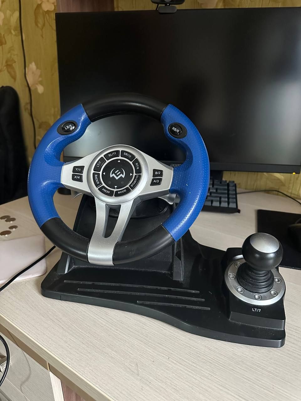 Игровой руль  Sven GC-W600