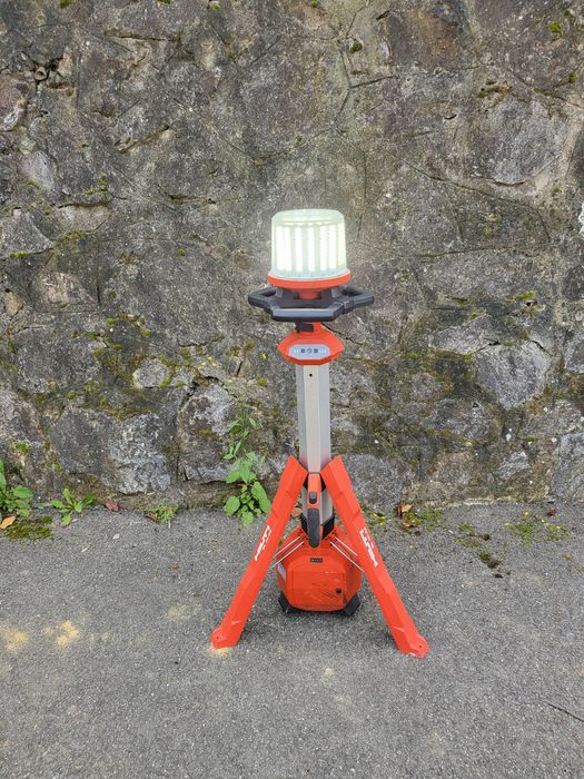 Lanterna cu trepied Hilti  SL 10-22 Nuron