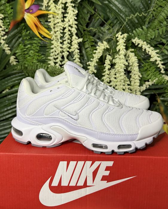 Nike Air Max Plus TN White