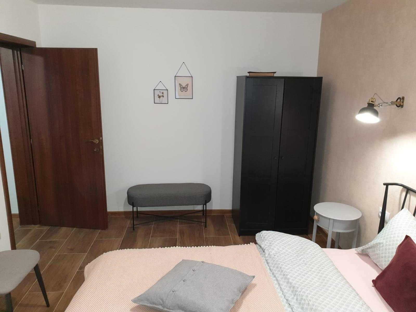 Închiriez apartament doua camere ultracentral