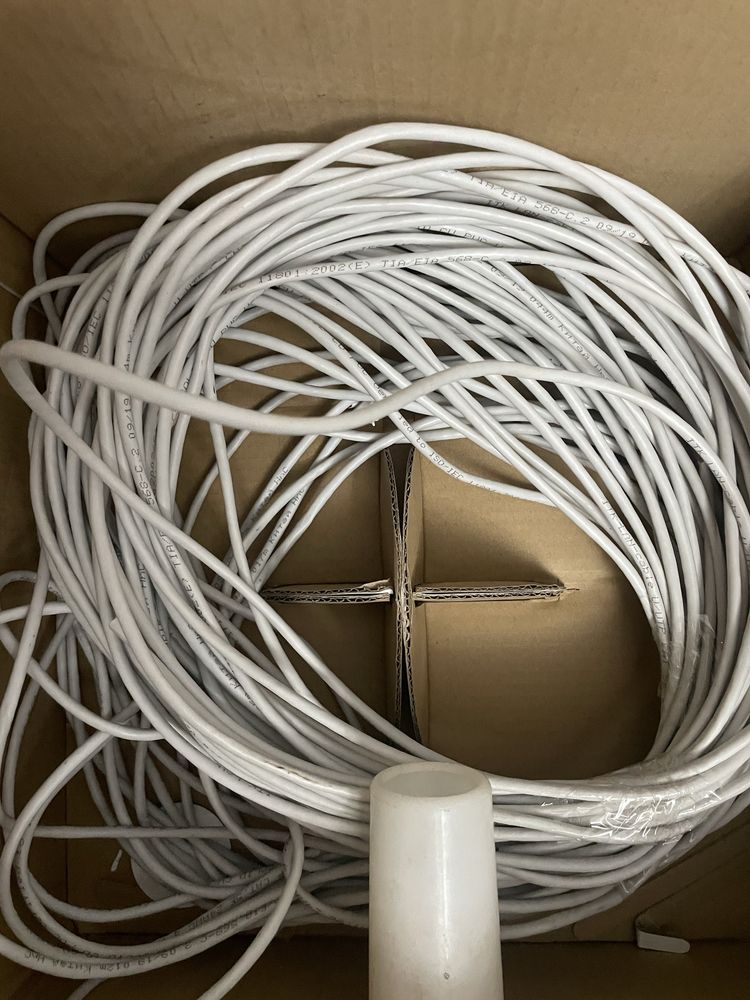 Продаю  кабель U/UTP 4x2 AWG 24/1 pvc cat.