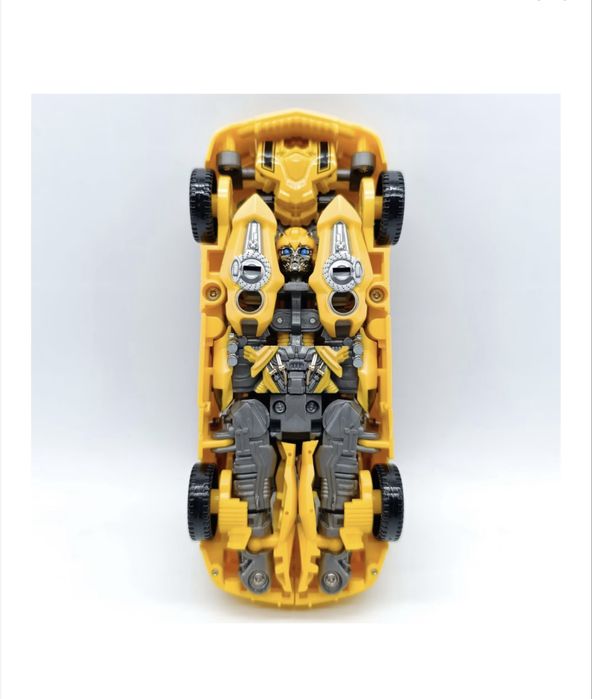 Robot Transformers Bumblebee, ABS de inainta calitate 6+ ani, 18CM
