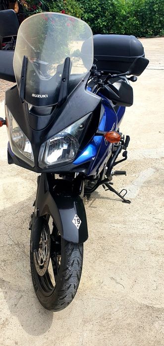 Vând motocicleta Suzuki v-strom 650cc