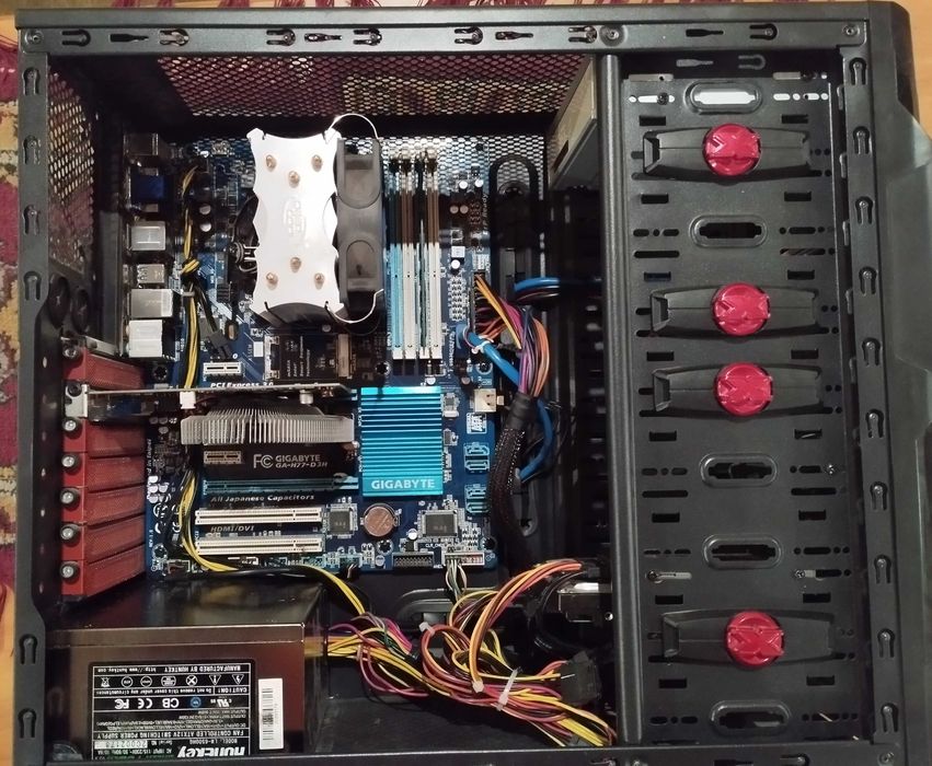 Компьютер core i7 2600, DDR3 16Gb, SSD 120Gb