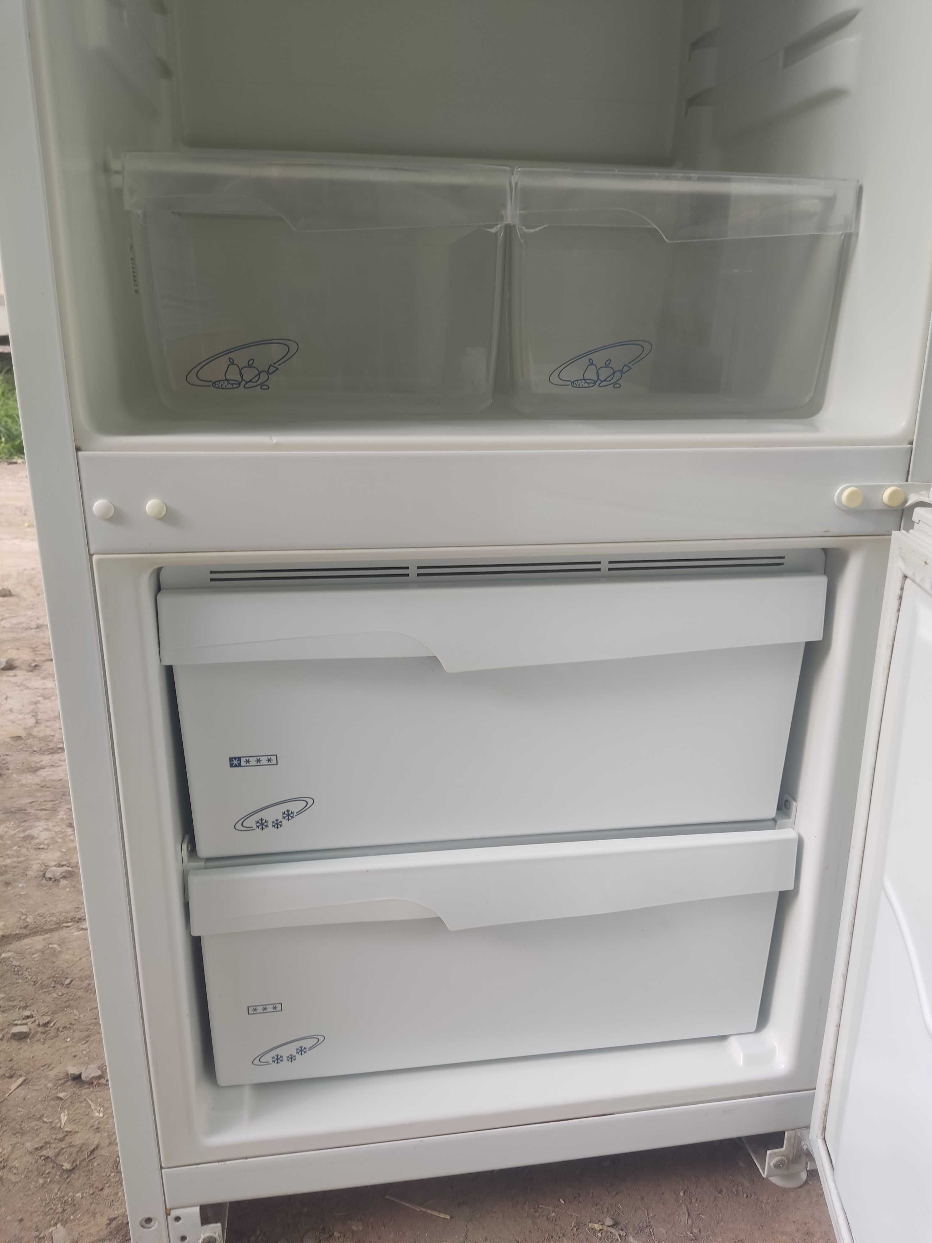 Холодильник Pozis(160cm.)