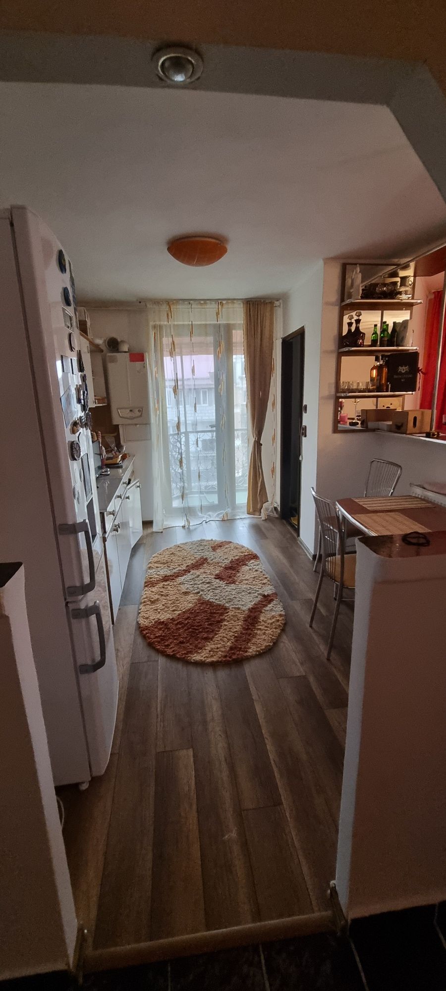 Vând apartament 3 camere