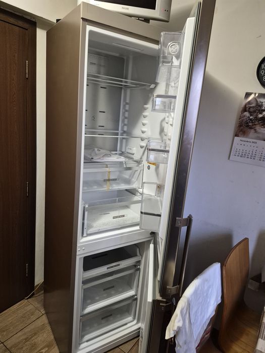 Vând combina frigorifica Whirlpool