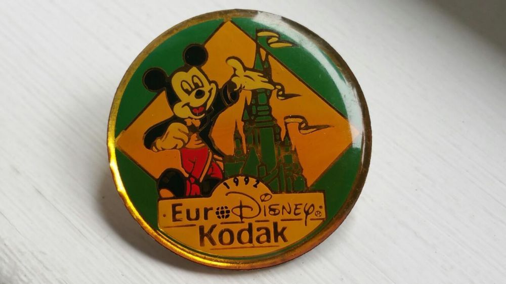 Insigna Kodak Euro-Disney Paris 1992 Mickey Mouse