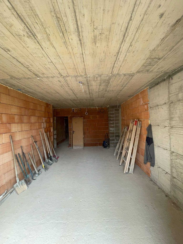 Продава се Тристаен апартамент в Пловдив, Кючук Париж - 106 кв.м за 1517 €/кв.м - Снимка #1