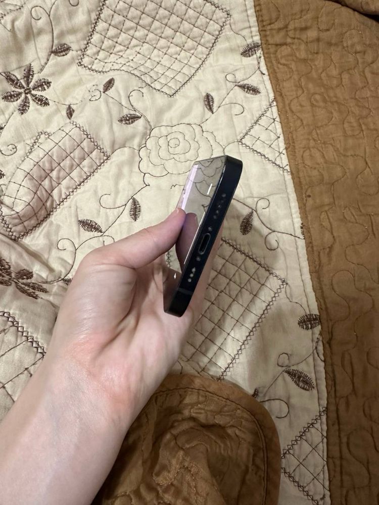 Iphone 12 64/81