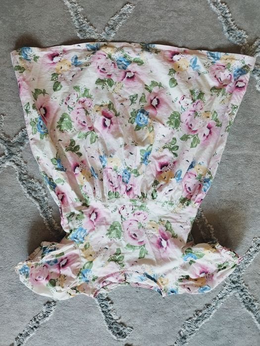 Рокли на цветя от H&M Буфон ръкави пролетни рокли лот 128 басмени