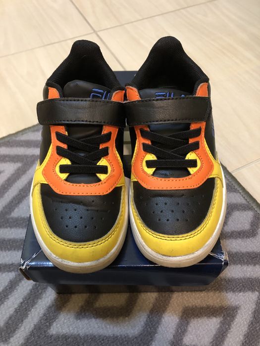 Маратонки FILA 28 номер