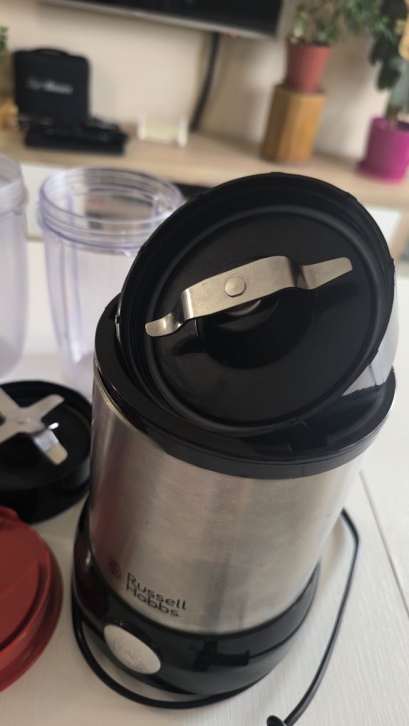 Блендер Russell Hobbs