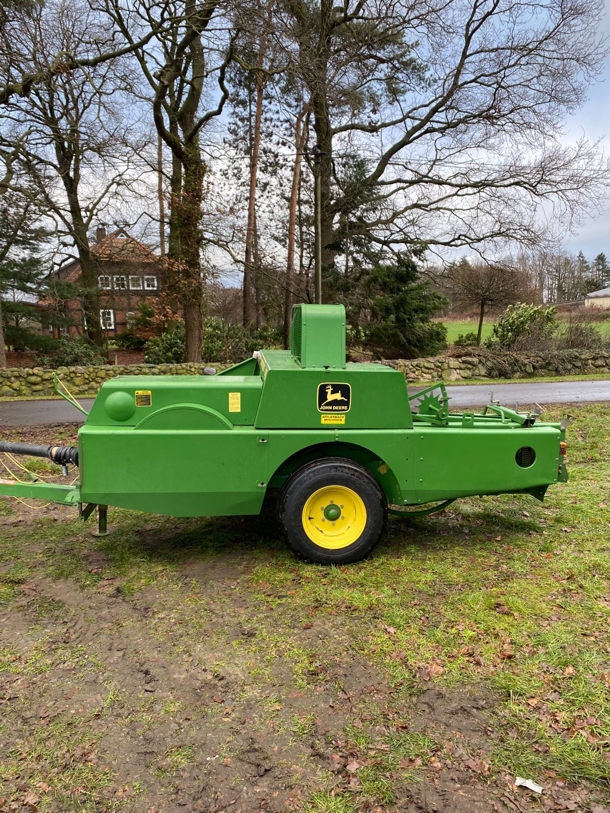 John Deere press Podborshik