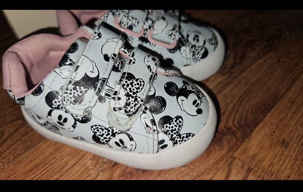 Adidasi bebe 18/19  minie mouse