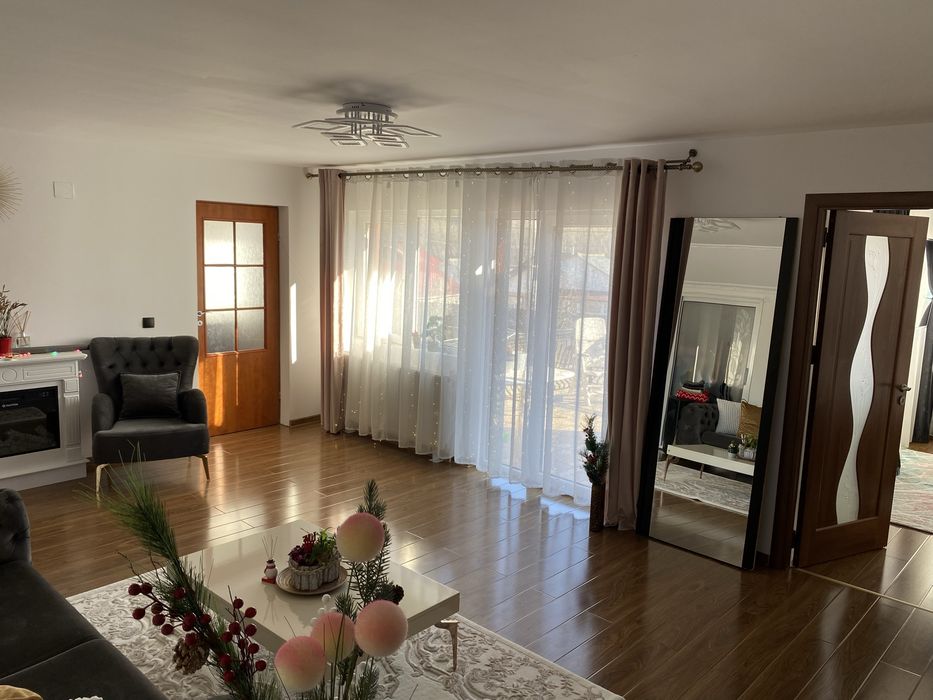 Casa de vanzare p+m