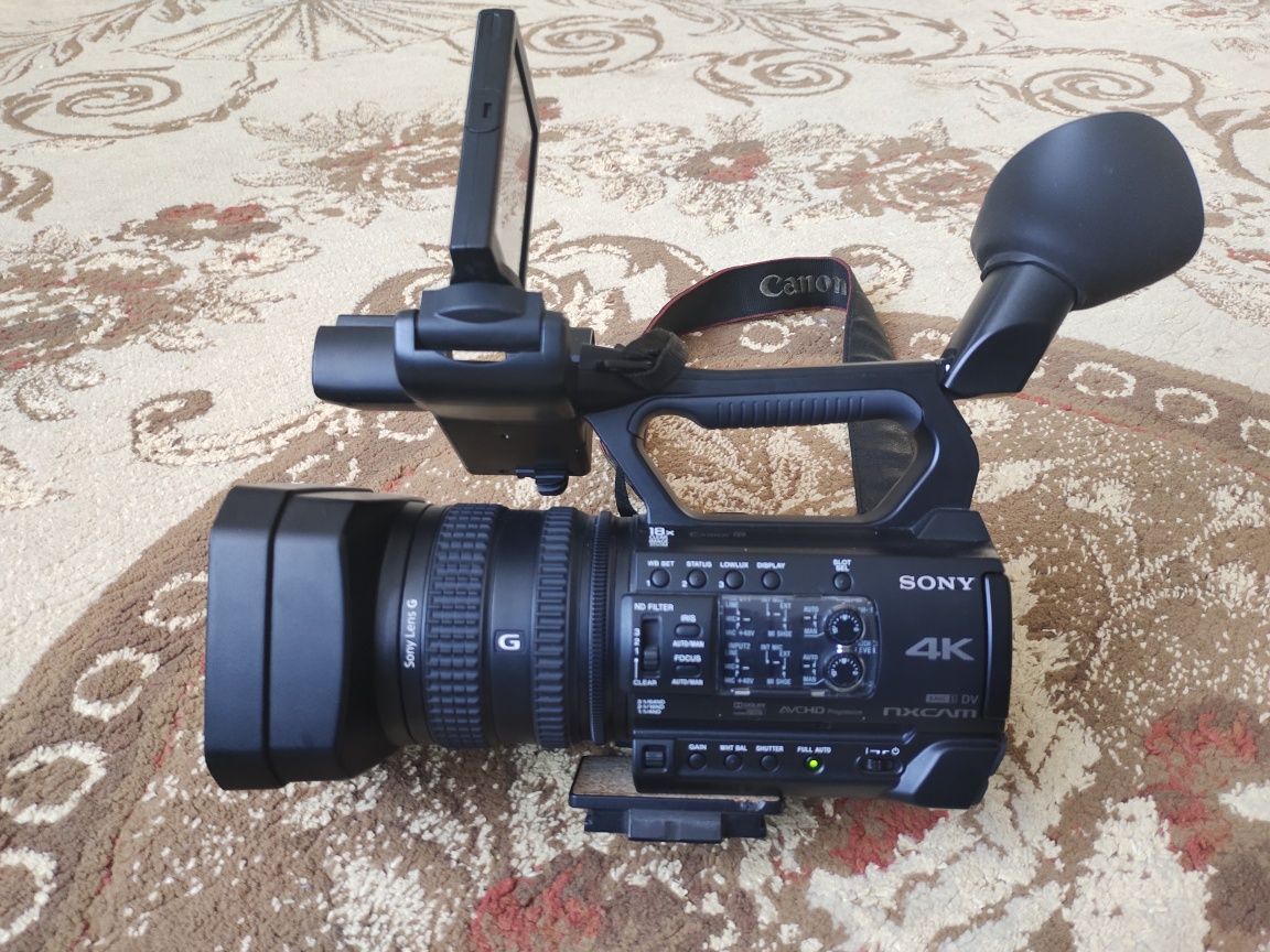 Sony HXR-NX200- Видеокамера