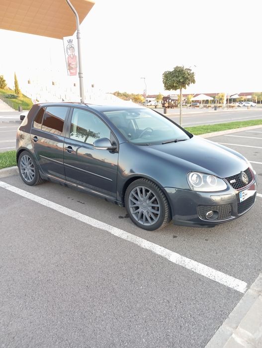 Vând Volkswagen Golf V 2.0tdi