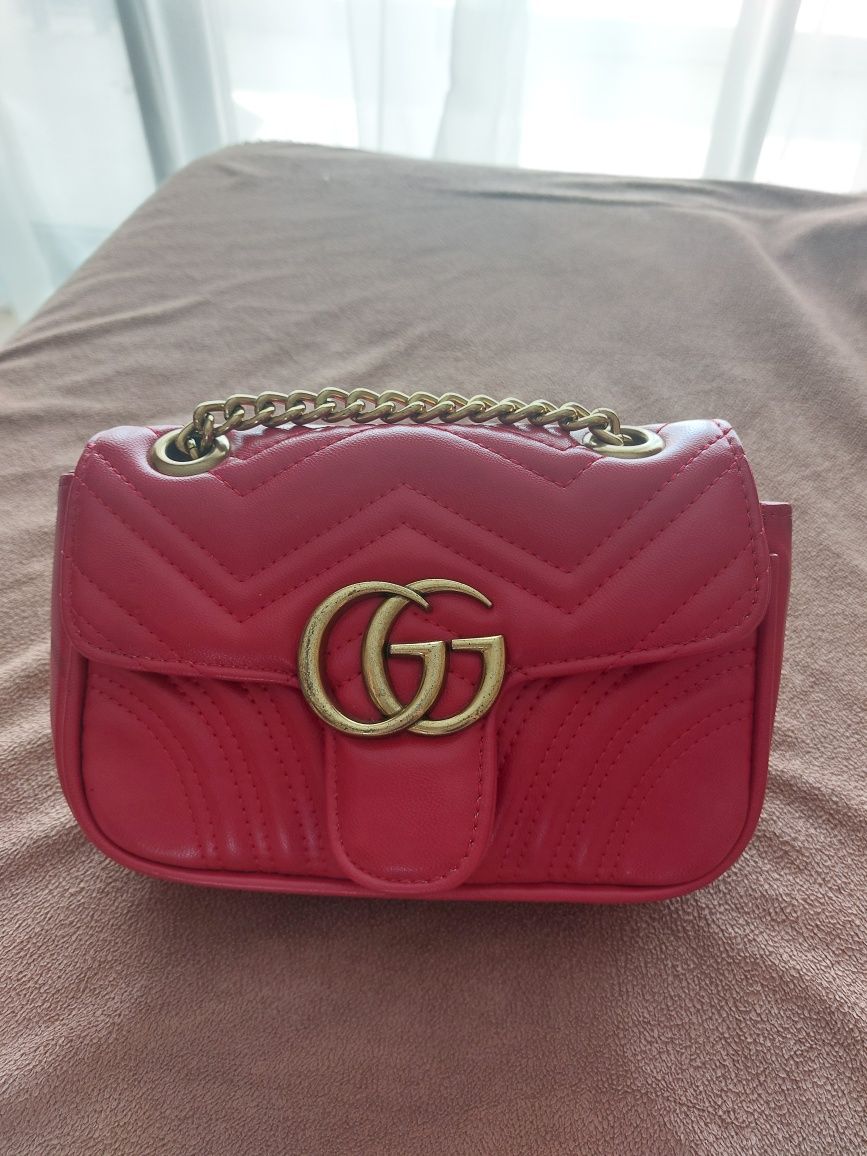 Geanta Gucci rosie