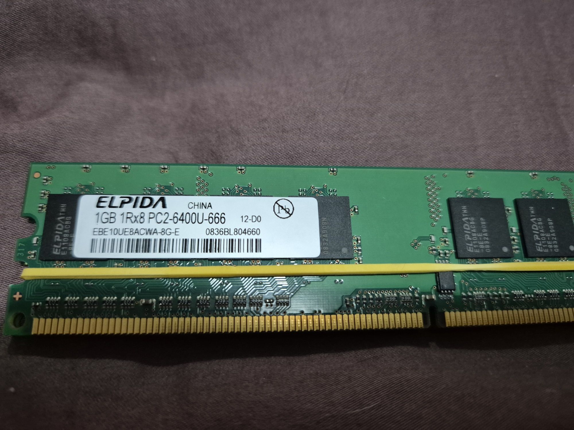 Memorie RAM desktop si laptop