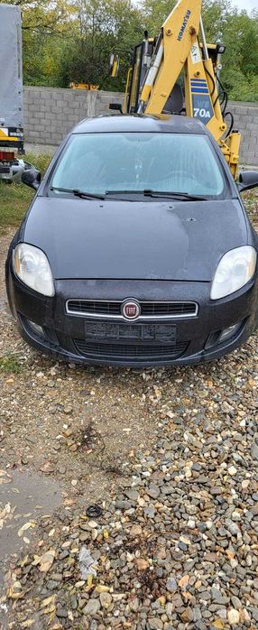 Dezmembrez Fiat Bravo 1.4 Benzina An fabricatie 2008