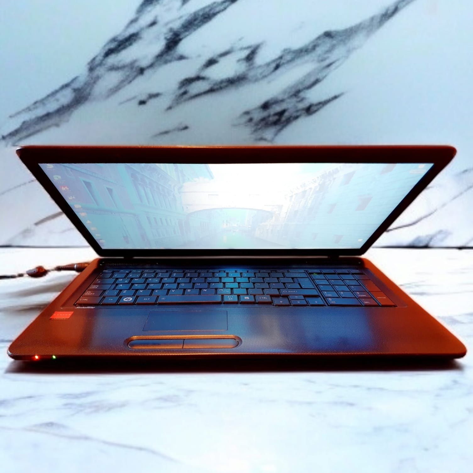 Лаптоп - Toshiba Satellite C670D !