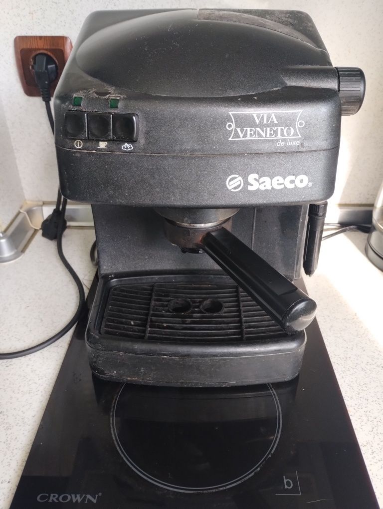 Продавам кафемашина Saeco