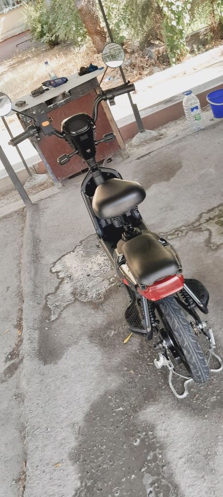 Продам отличный электронный скутер
