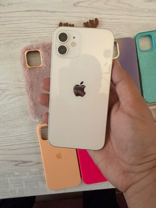 Iphone12 cutie și 8 huse