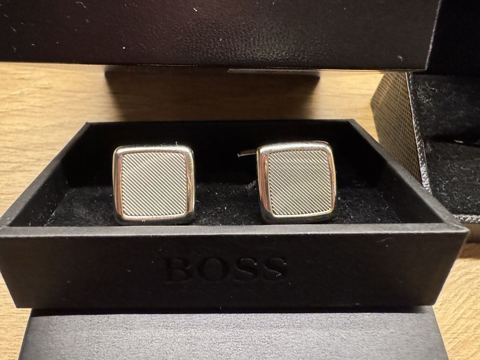 Ръкавели Boss, Boggi Italy