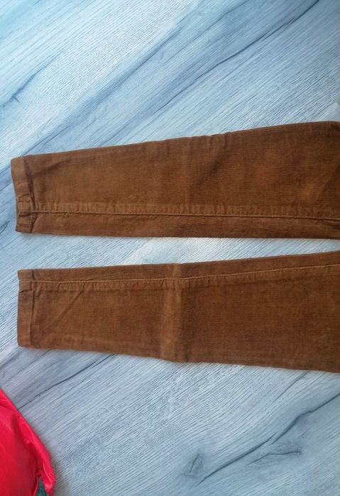 Pantaloni Bershka raiat xxs