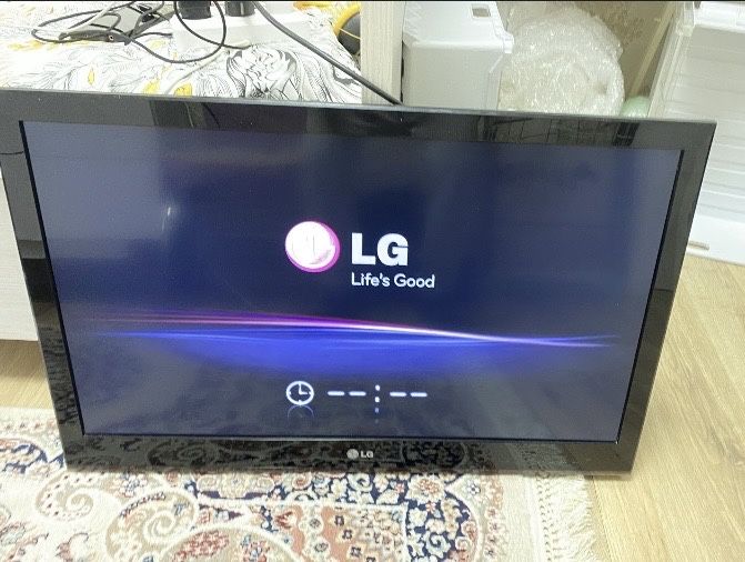 TV Монитор LG 32 дюйма HDMI 1,2,3