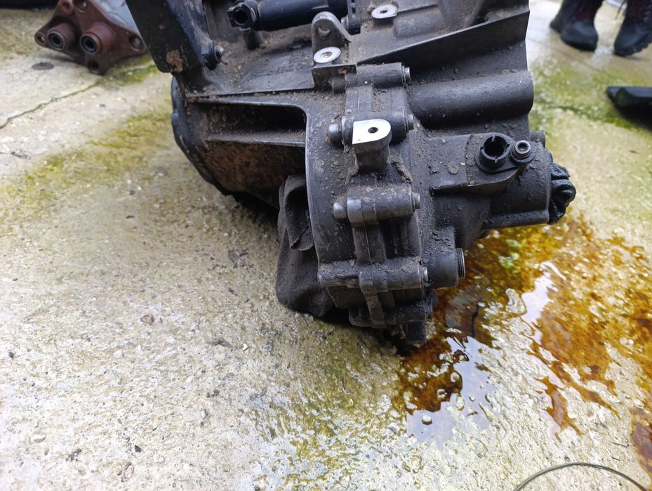 Скоростна кутия за VW Поло, Рапид, А1 -  1.0I - 0DQ301103A