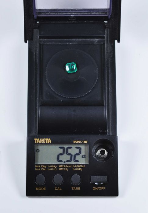 Естествен изумруд 2.52 ct