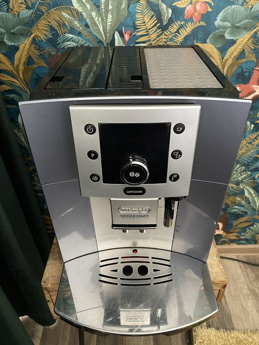 Aparat de cafea/espressor Delonghi perfecta cappuccino