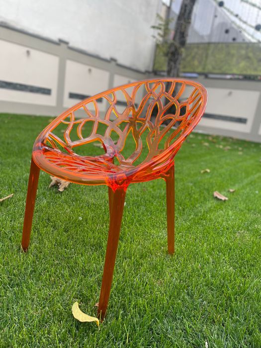 Scaune Crystal curte