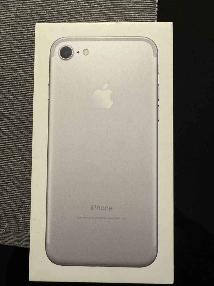 iPhone 7 32 gb бял