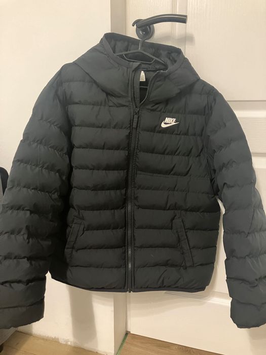 Geaca Nike originala negru 158-170 cm/XL copii