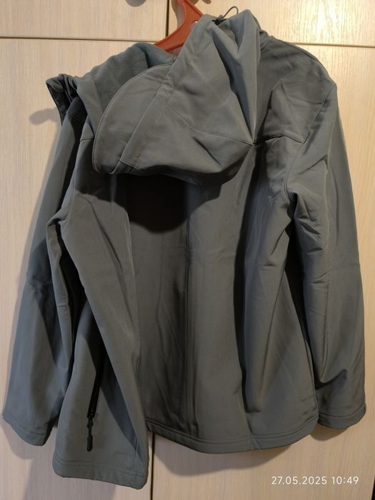 Продам куртку soft shell