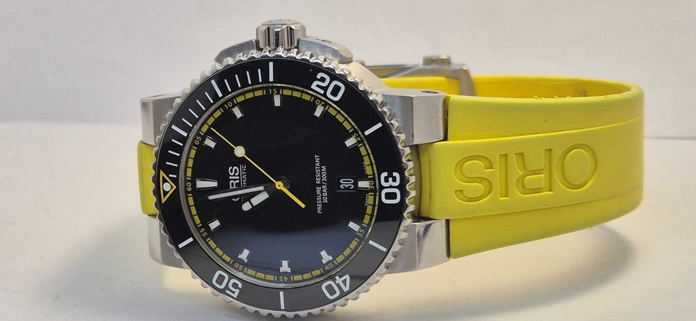 Oris Aquis Date 43