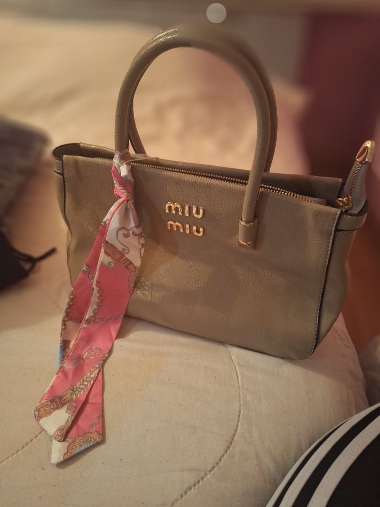 Дамска чанта MIU MIU