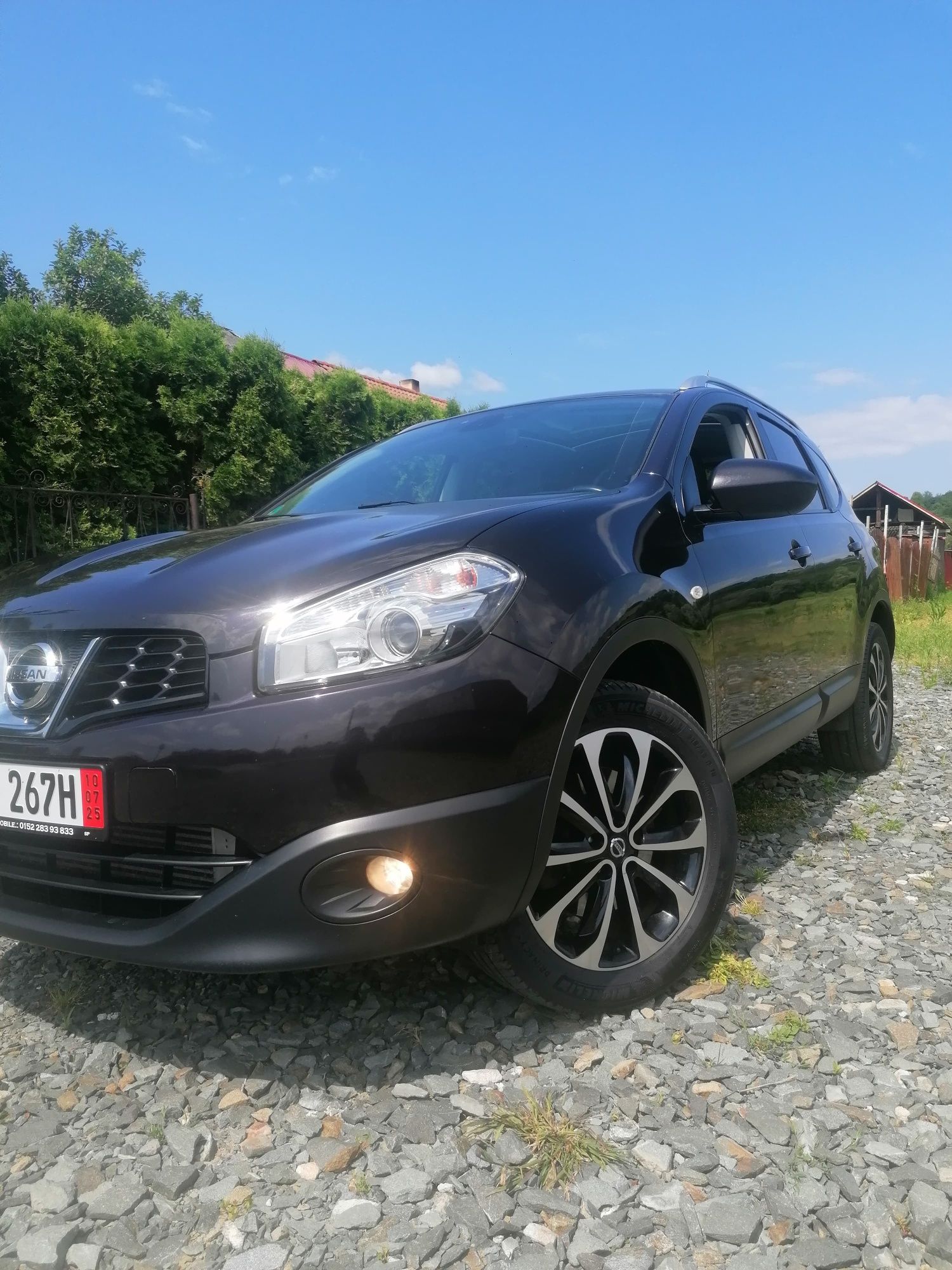 Qashqai *4x4*Panoramic 2,0 d. 2011,cam,xenon,7 locuri