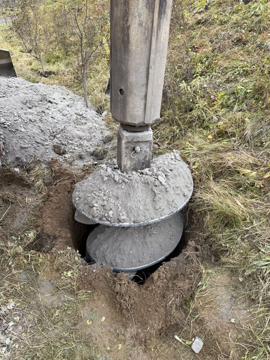 Foraje fantani cu diametru de 1 m