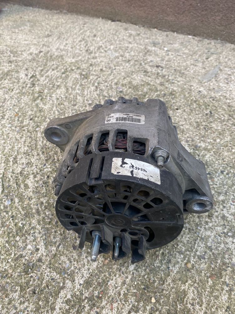 Vand alternator Opel Zafira B