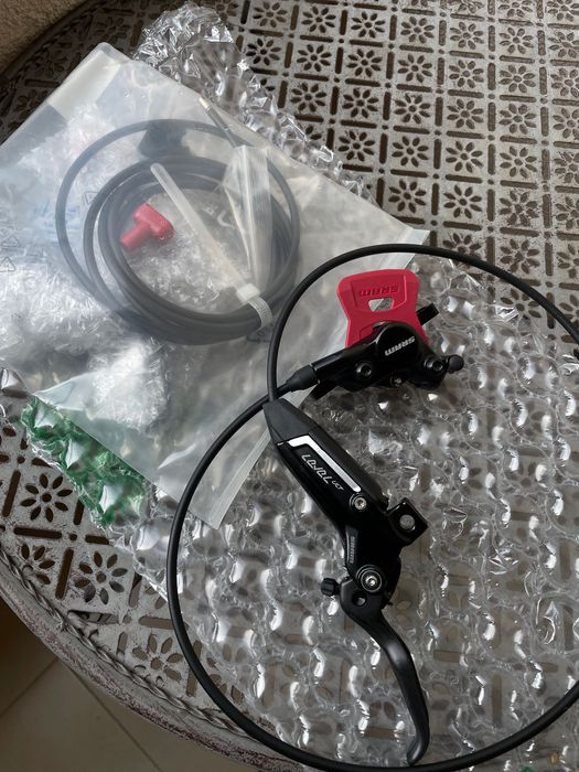 Комплект нови cпирачки SRAM Level Ultimate Stealth 2P 2-бутални