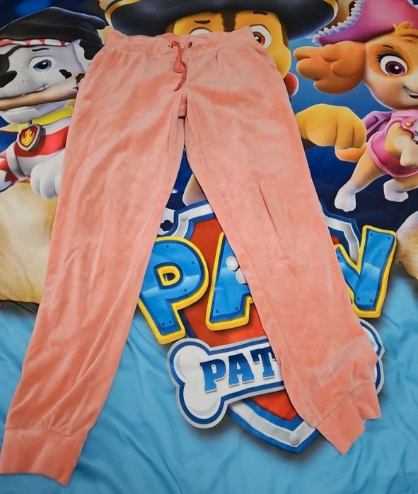 Trening damă roz din catifea