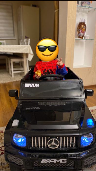 Детская машина на пульту