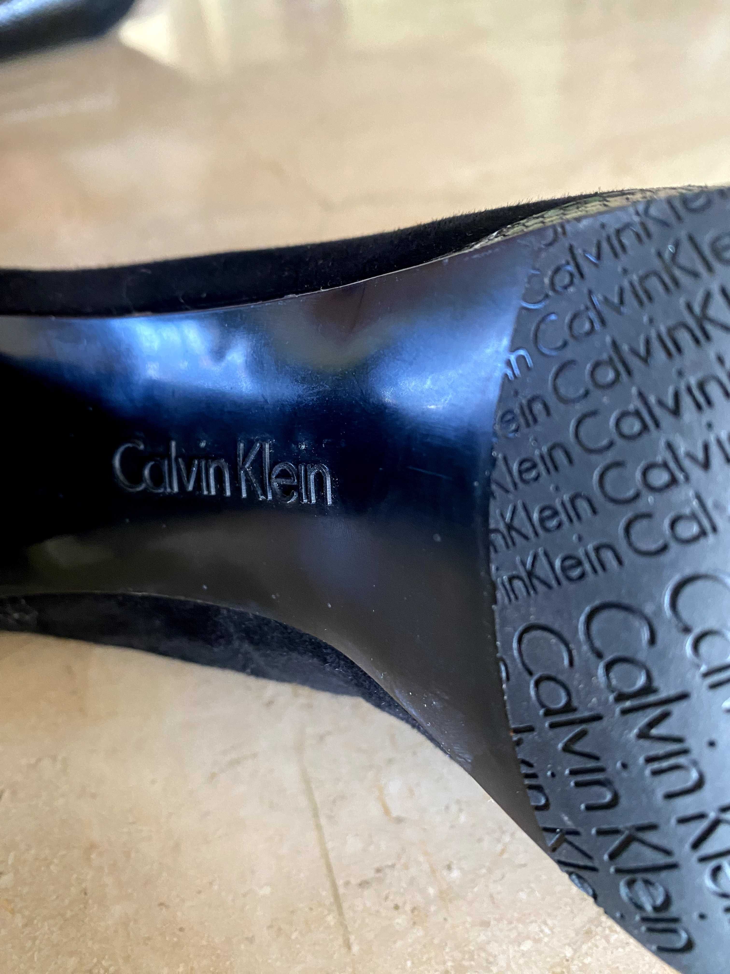 Pantofi de firmă (Calvin Klein) mărime 39