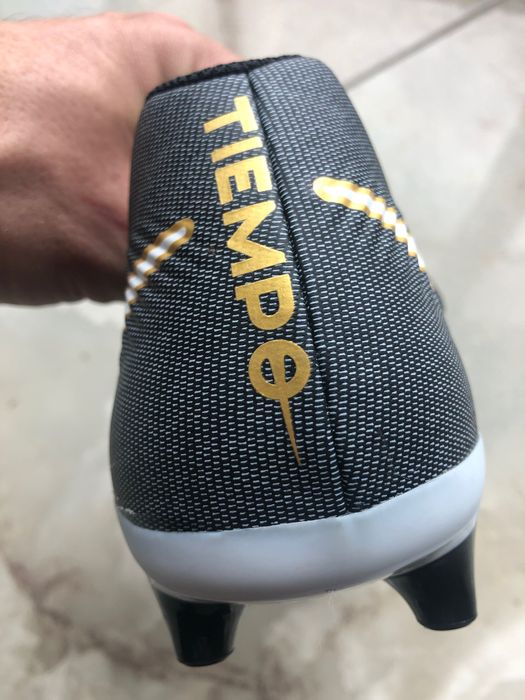 Nike tiempo номер 43