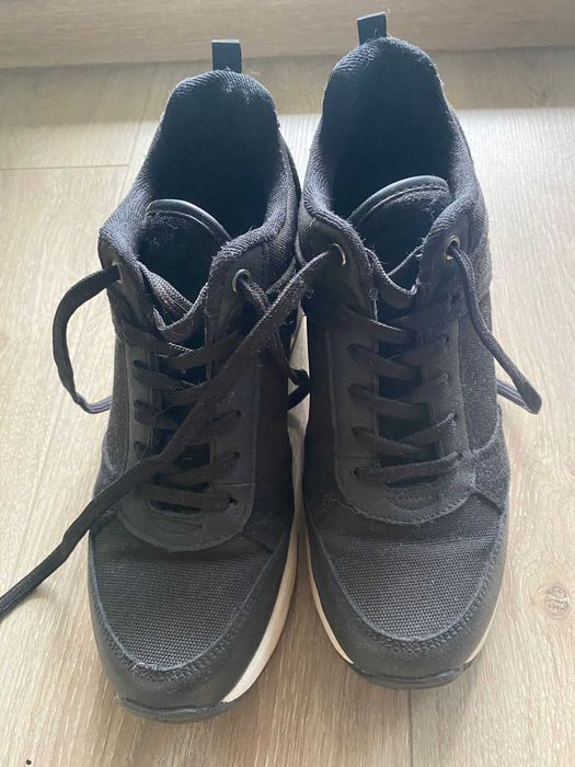 Pantofi SKETCHERS sport dama/tenisi negru cu alb, talpa 6cm, 38